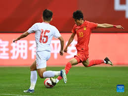 向于现任热
